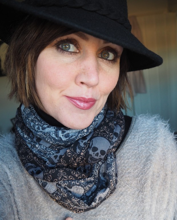 hat1.jpg