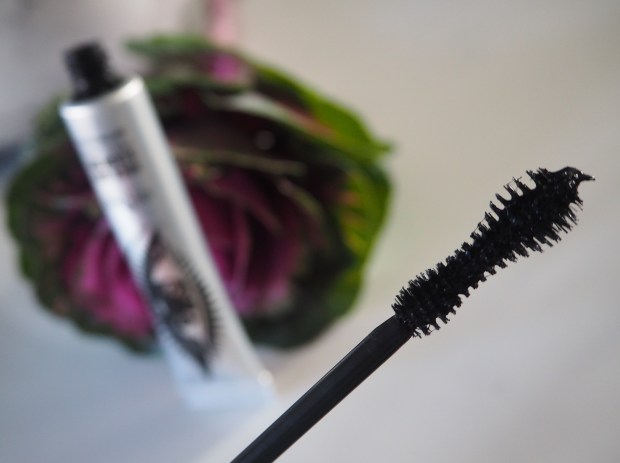mascara.jpg